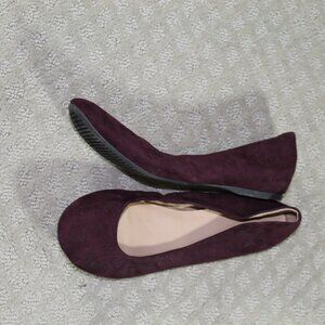 Merona Women's Sz 7.5M Purple Suede Ballet-type Flats